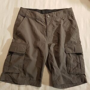 Eastern Mountain Sports boys size (6/7) small grey hiking shorts EUC